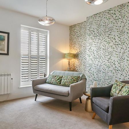 チェルトナム3, Gainsborough Houseアパートメント エクステリア 写真